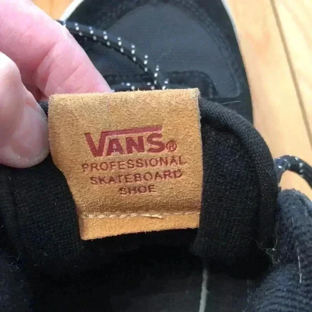 Vans Half Cab Steve Cabellero’s pro model black/white/tan suede skateboard shoe